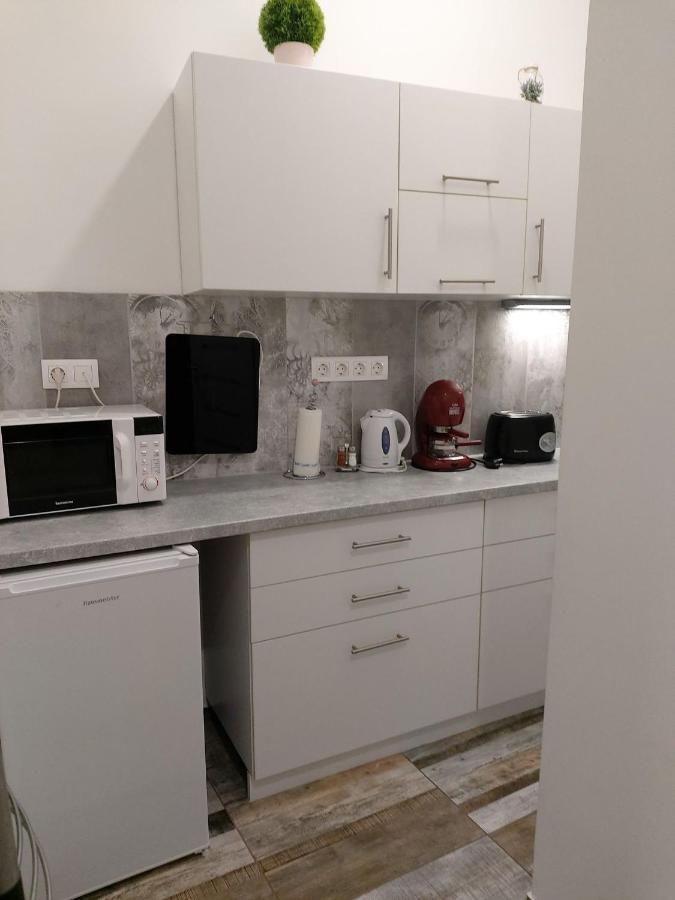 Pompár Belvárosi Apartman Szeged Exterior foto