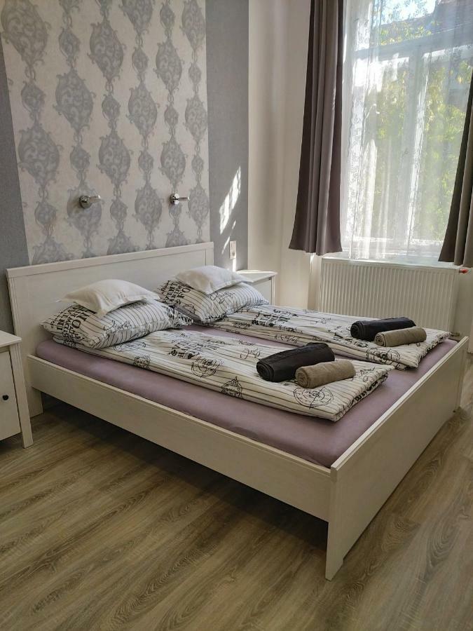 Pompár Belvárosi Apartman Szeged Exterior foto